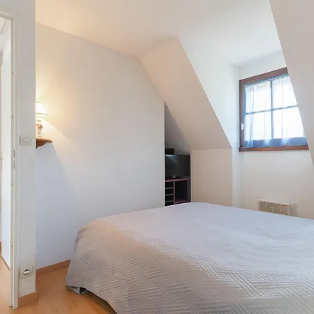 Semesterbostad La Pommeraie By Interhome *