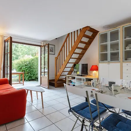 Semesterbostad La Pommeraie By Interhome